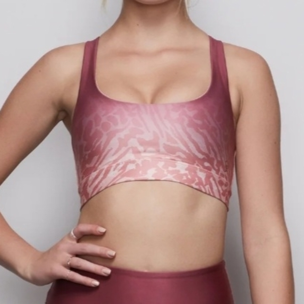 Women's Good American Pink Ombre Sports Bra